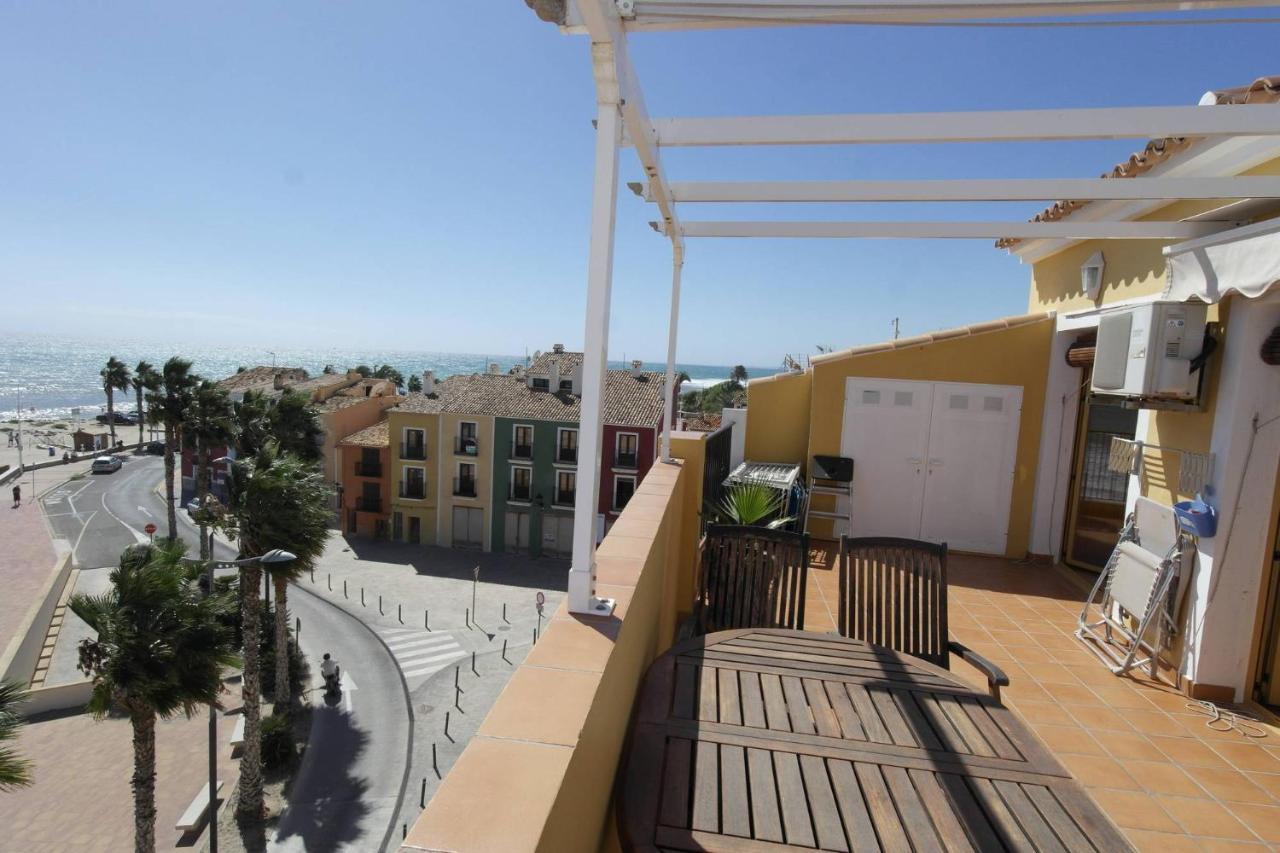 Ata, Moderno Atico En Primera Linea En El Casco Antiguo Villajoyosa Exterior foto